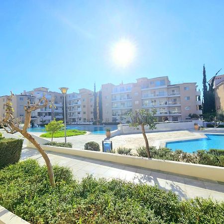 Elysia Park Apartments Paphos Exterior photo