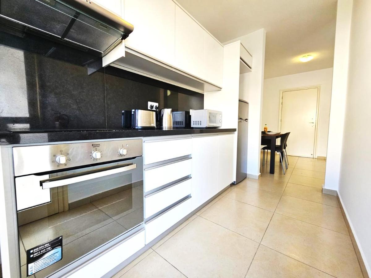 Elysia Park Apartments Paphos Exterior photo