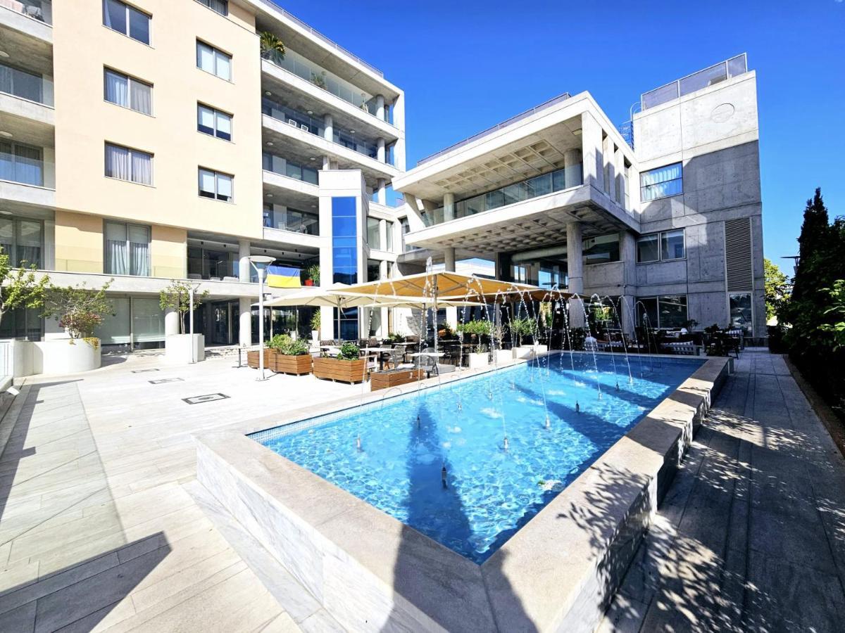 Elysia Park Apartments Paphos Exterior photo