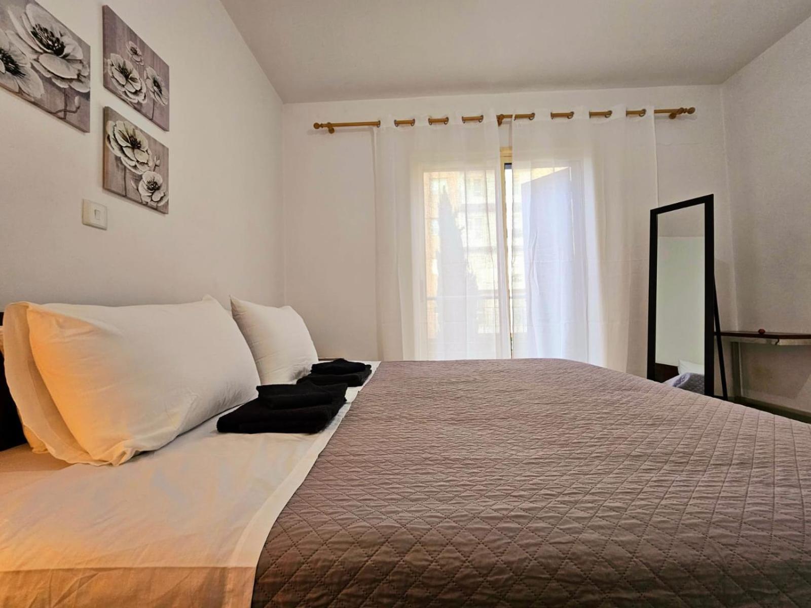 Elysia Park Apartments Paphos Exterior photo
