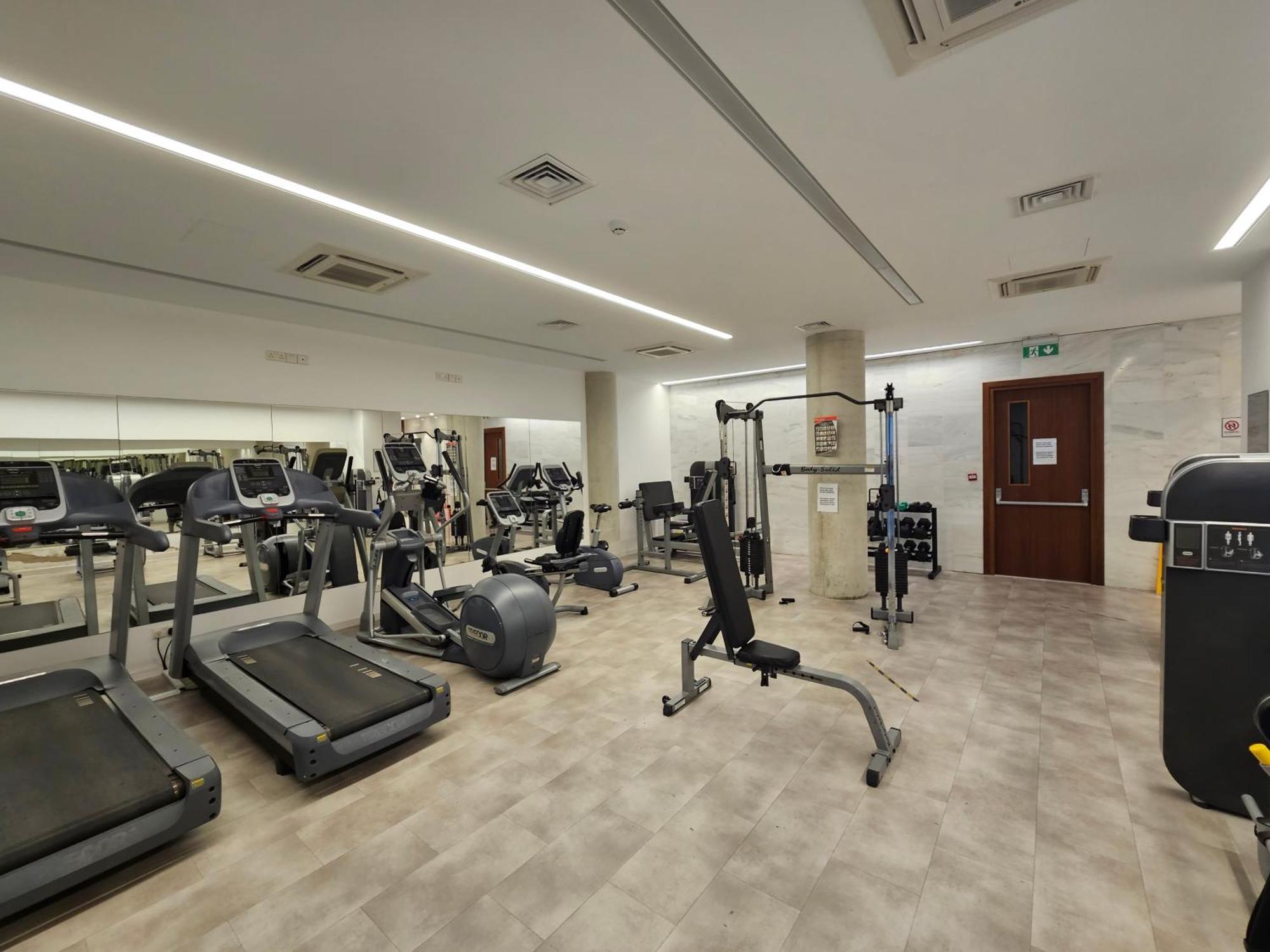 Elysia Park Apartments Paphos Exterior photo