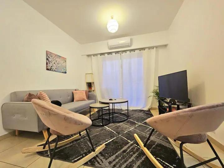 Elysia Park Apartments Paphos Exterior photo